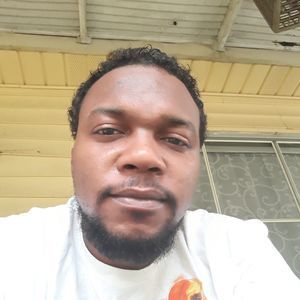 Meet your Posher, Dennis